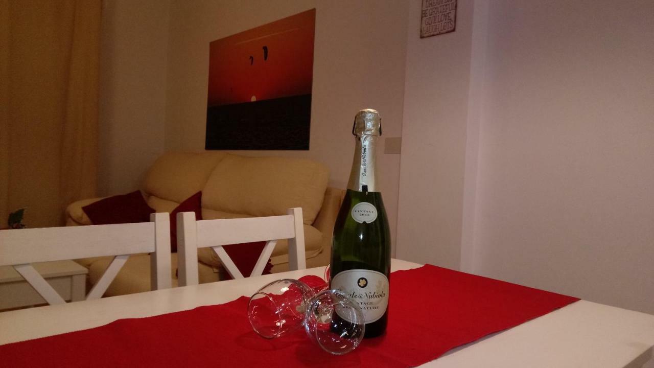 Bonito, Luminoso, Cerca Del Mar Con Parking Apartment Тарифа Екстериор снимка